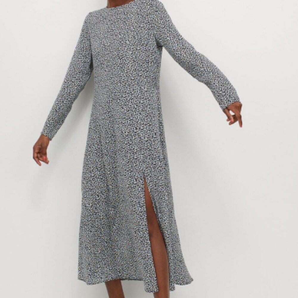 H&M Women's Blue Patterned Front Slit Long Sleeve Midi Dress - Size - Small